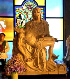 1999 Napoleon Abueva - Michelangelo's Pieta, San Lorenzo Ruiz Parish, Culiat, Tandang Sora